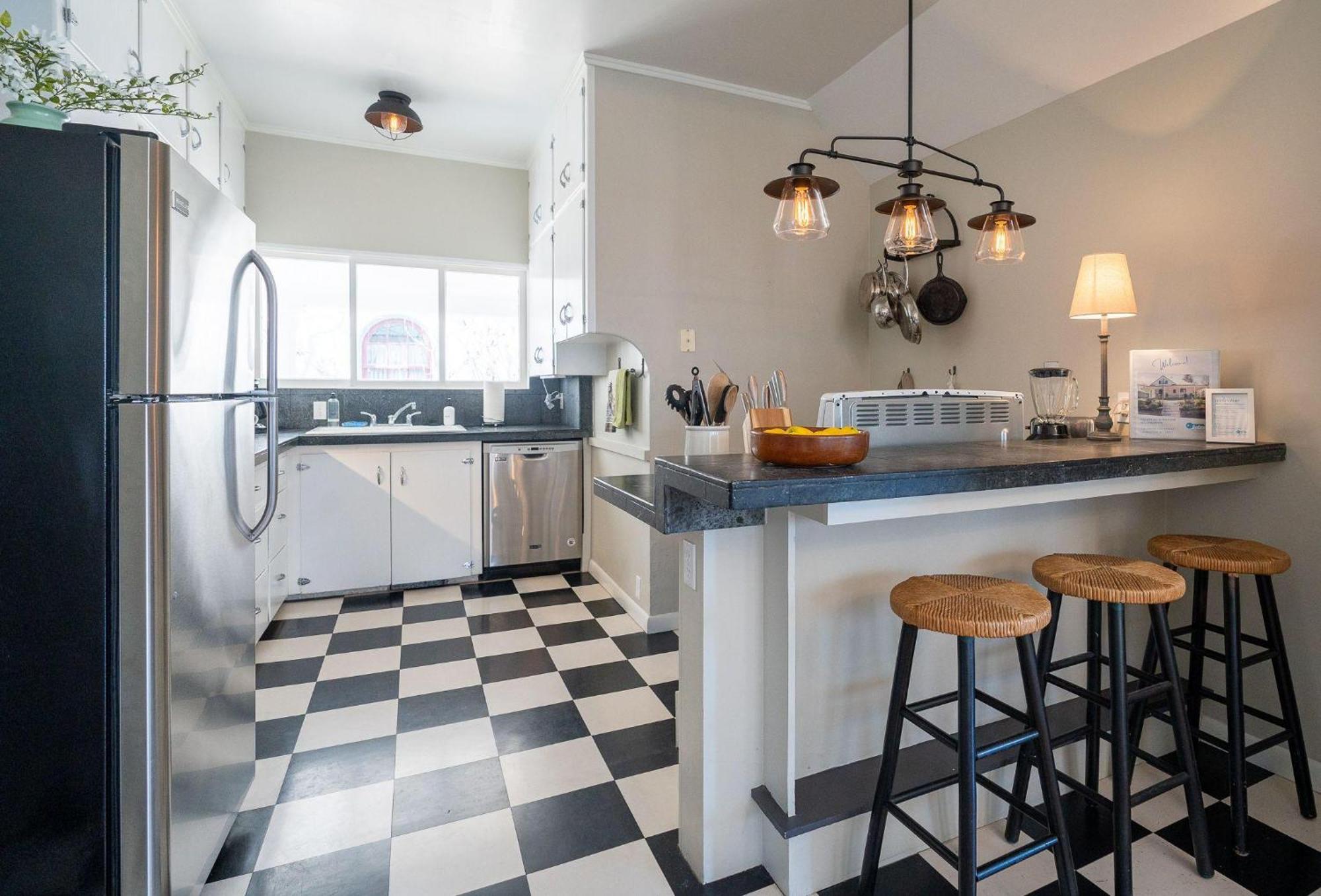 7Th Street Bungalow Livingston Zewnętrze zdjęcie